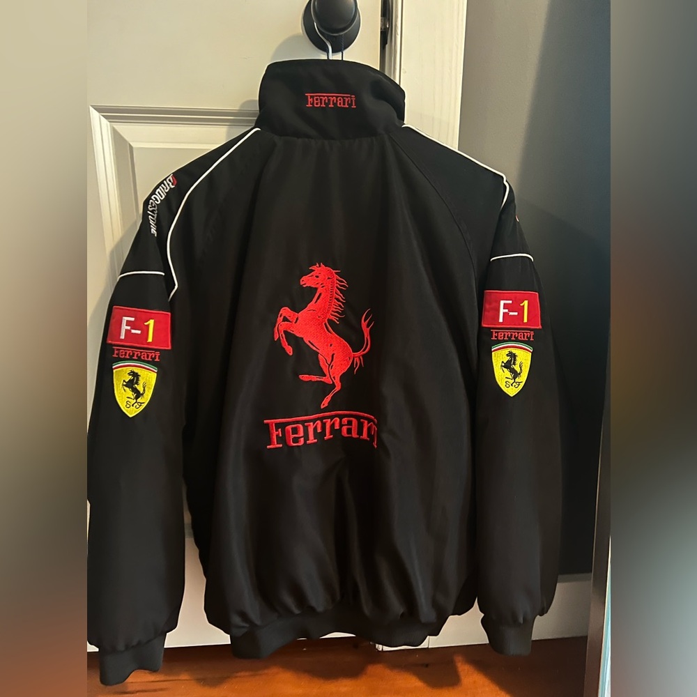 Ferrari jacket - Picture 3 of 3